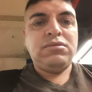 Meet your Posher, Andres mauricio